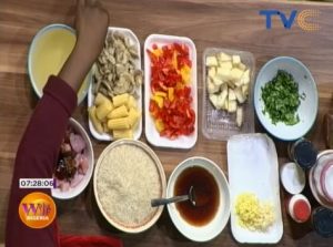 Simple Steps To Prepare 'Sesame Coriander Rice' With 'Sweet and Sour Chicken'